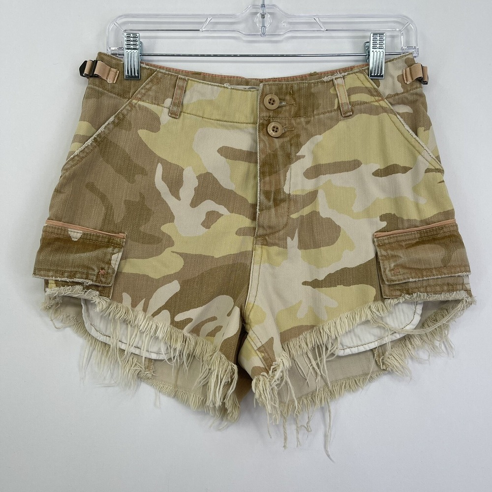 We The Free People Womens Shorts Size 2 Beige Camo Cargo High Rise Cutoff
